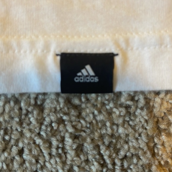 Adidas The Go-To Performance Tee - Size Large - Picture 5 of 5